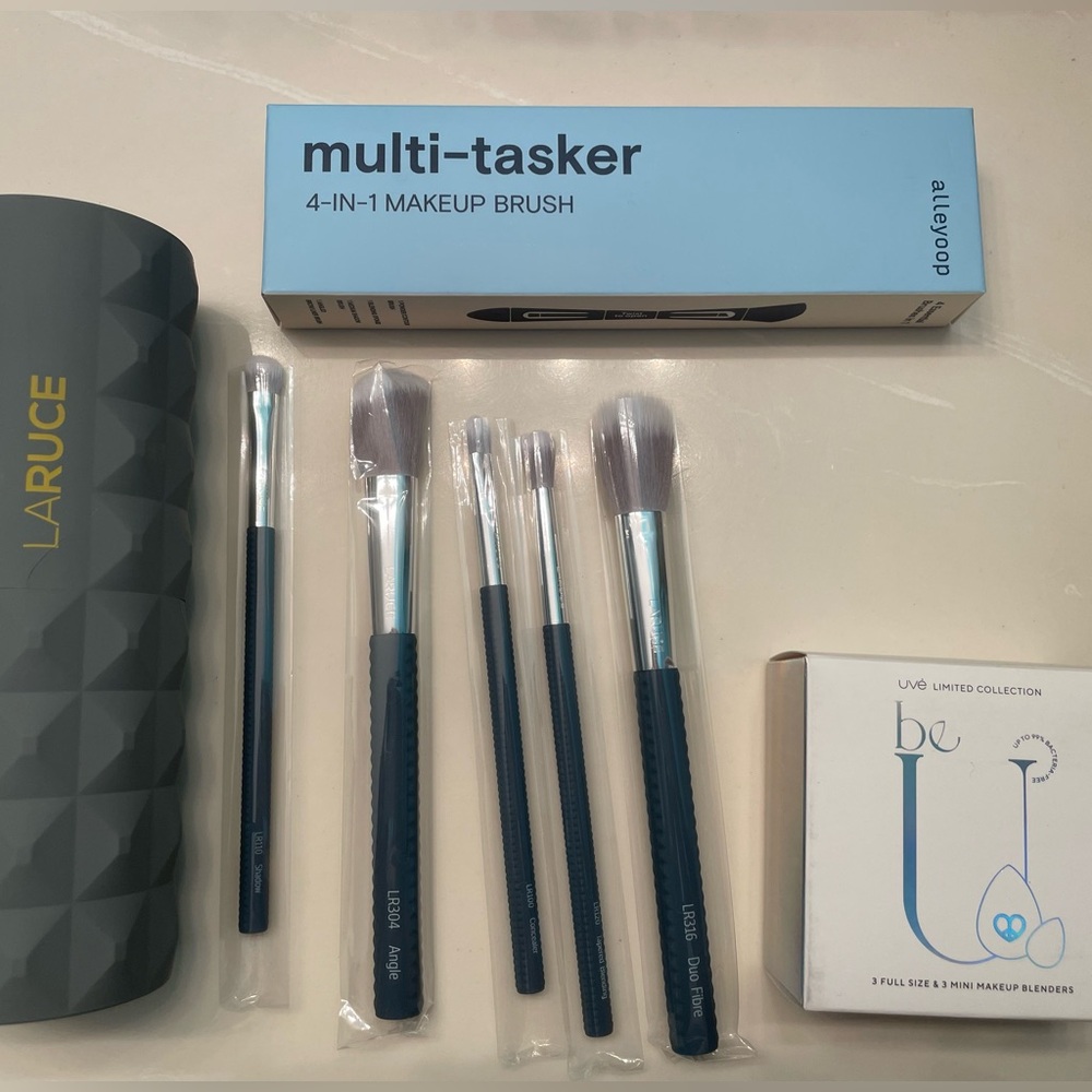makeup tool set